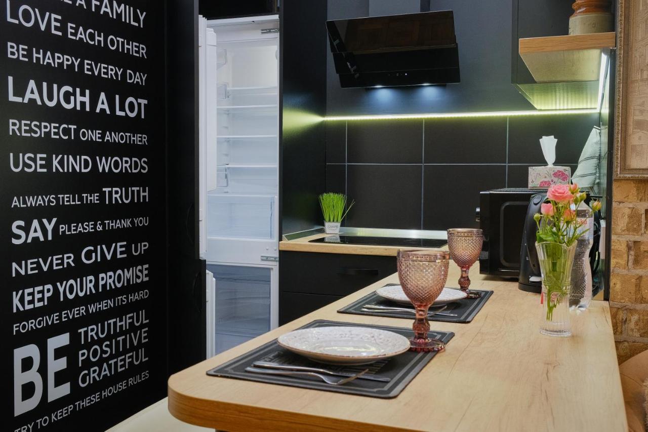 Central Apartments Odessa Ngoại thất bức ảnh