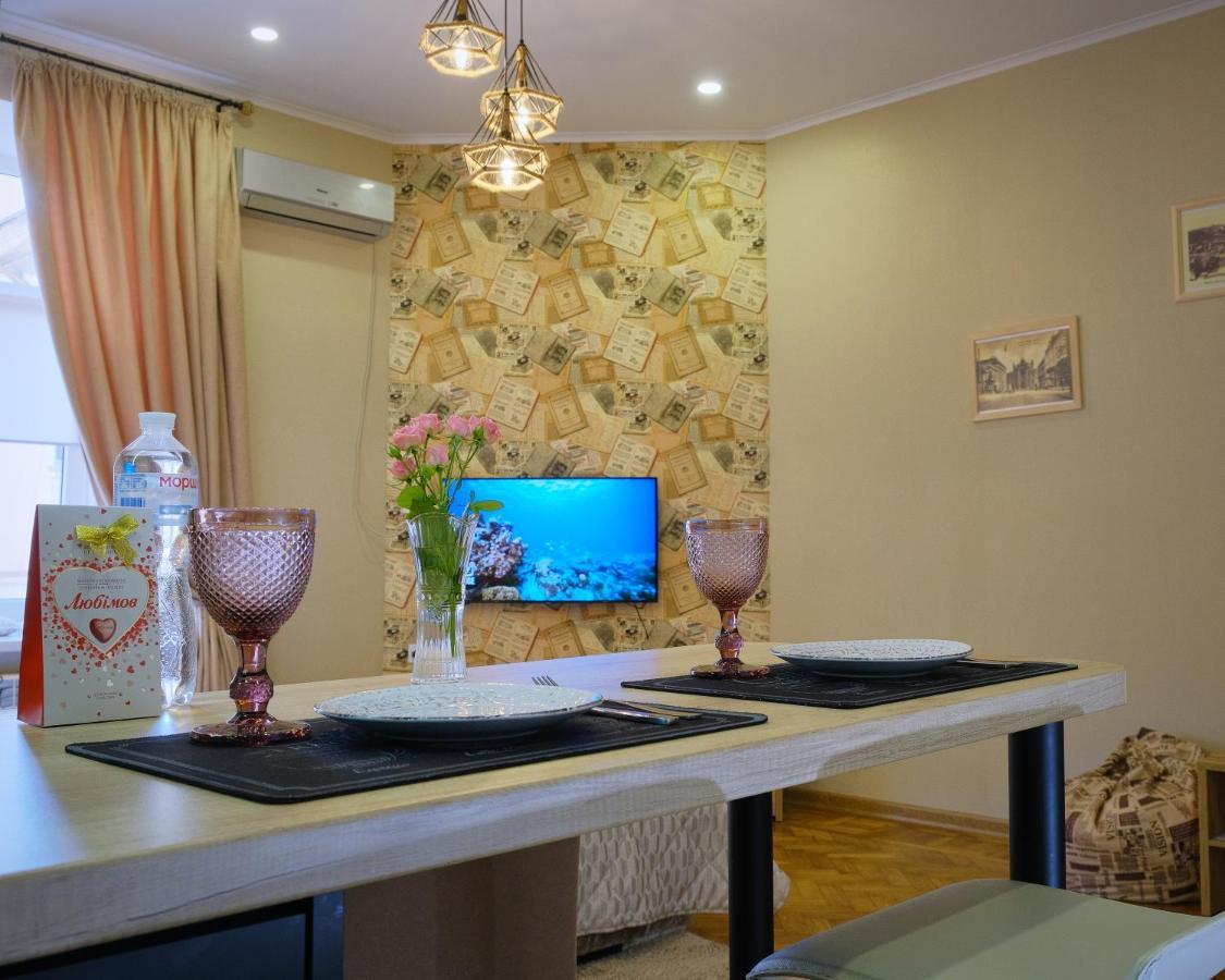 Central Apartments Odessa Ngoại thất bức ảnh