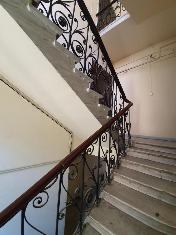 Central Apartments Odessa Ngoại thất bức ảnh